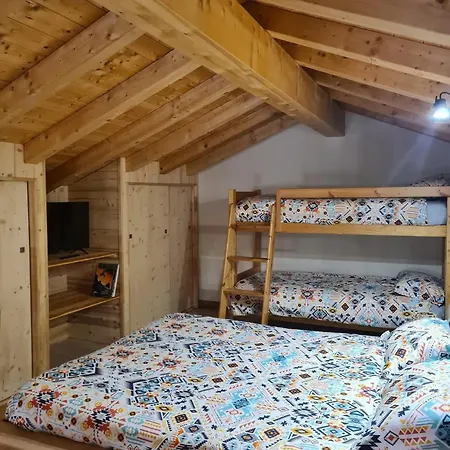 Confortable A De 70 M² Avec Balcon * Séez